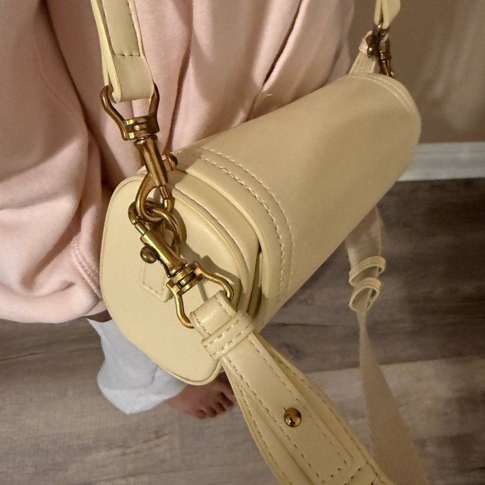 Zara Light Cream Crossbody Bag - Picture 3 of 7